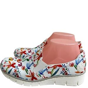 Rieker  MULTI color White floral‎ slip on sneaker Size 7 USA (38) EUC Women